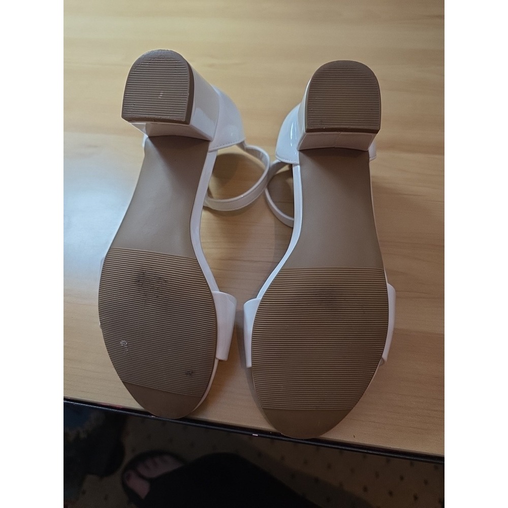Little Girls White Ankle Strap Dress Heels - Picture 6 of 9